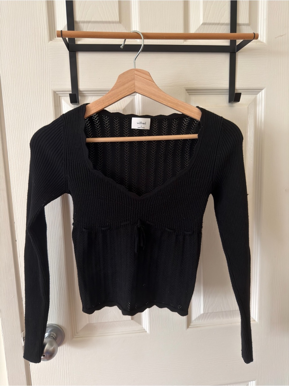 Wilfred Black Knit V-Neck Long Sleeve Top